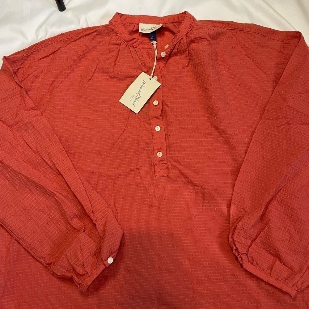NWT Universal Thread size small orange/red long sleeve blouse - Picture 2 of 4
